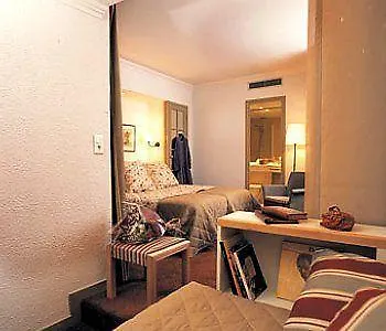 ***  Hotel Henri IV Rive Gauche Paris Frankrike