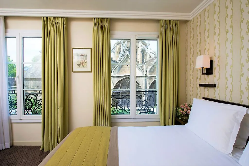 Hotel Henri IV Rive Gauche Paris