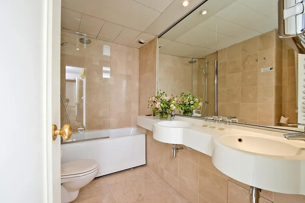 ***  Hotel Henri IV Rive Gauche Paris Frankrike