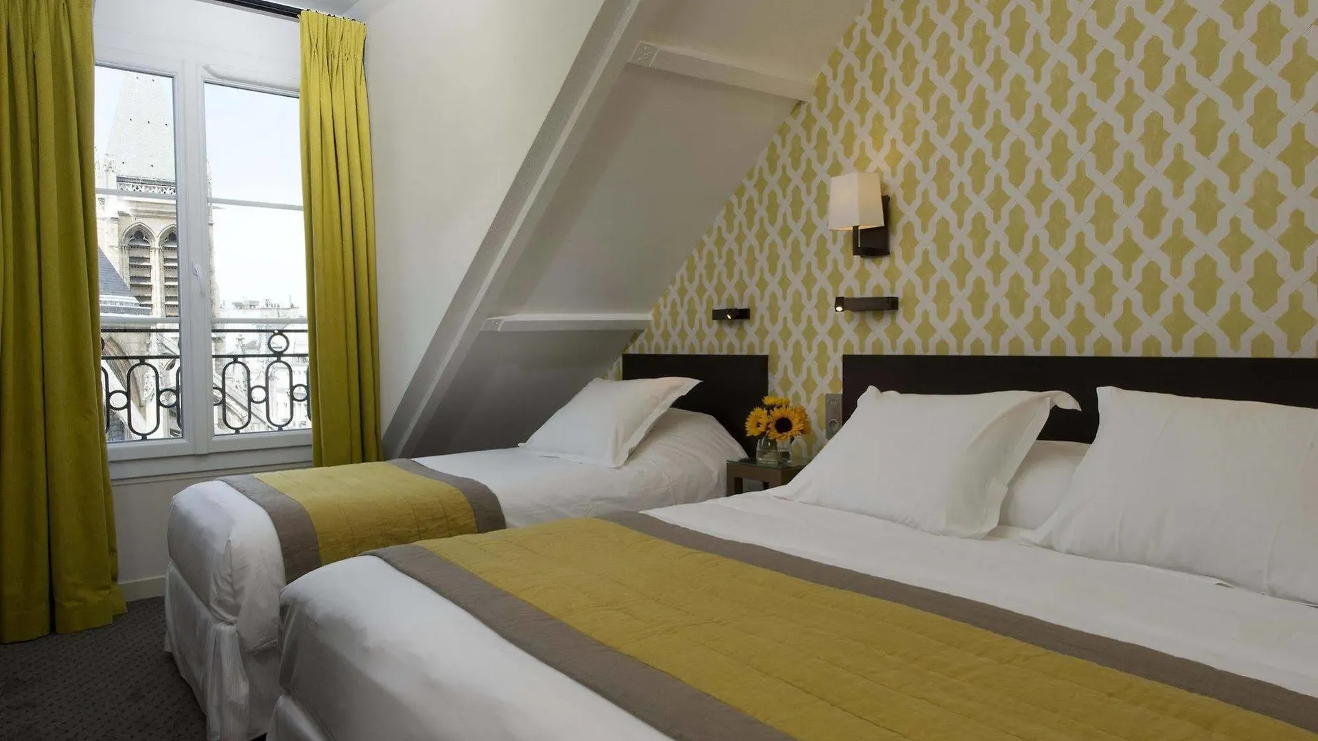 Hotel Henri IV Rive Gauche Paris 3*,